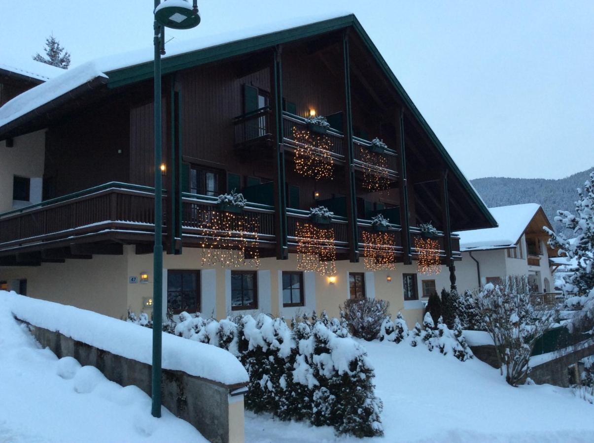 Panorama Garni Ingrid Hotel Dobbiaco Kültér fotó